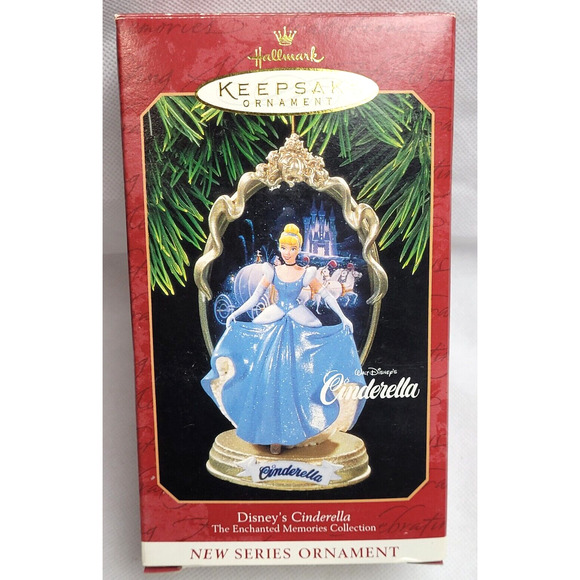 1997 Hallmark Keepsake Ornament - Disney's Cinderella - Enchanted Memories - Picture 4 of 5